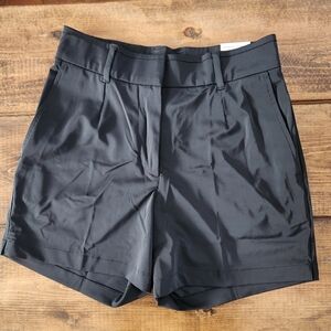 NWT Nike Women’s Dri-FIT Victory Shorts, 5" – Size Small